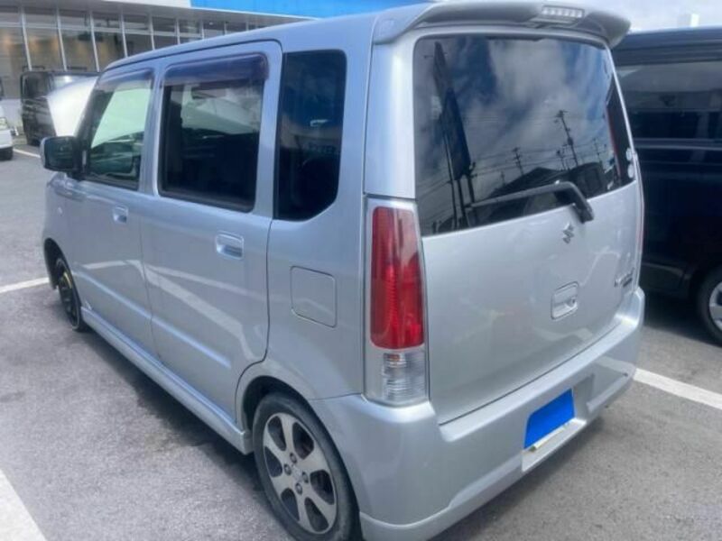 WAGON R
