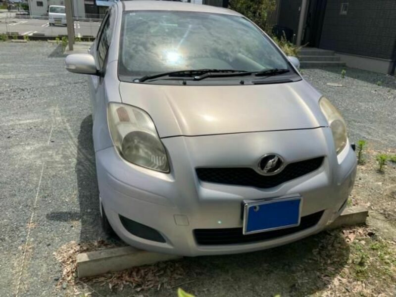 TOYOTA VITZ