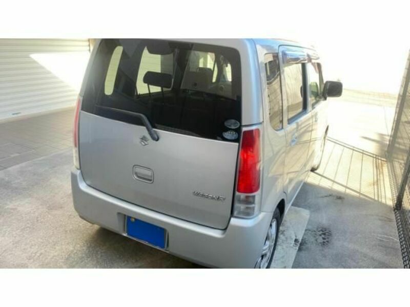 WAGON R
