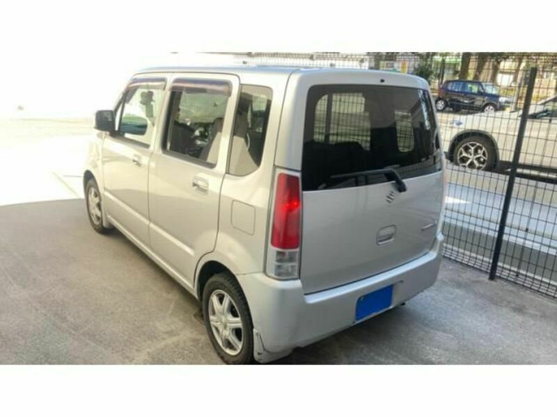 WAGON R