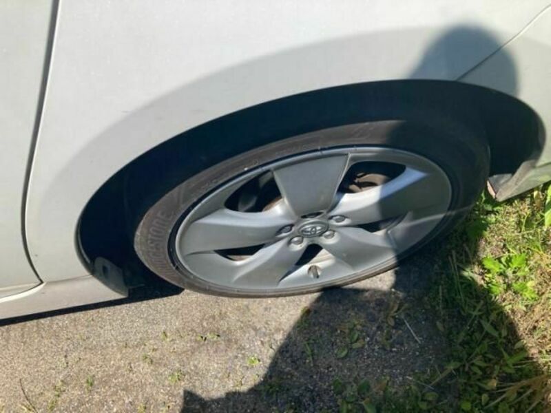PRIUS-5