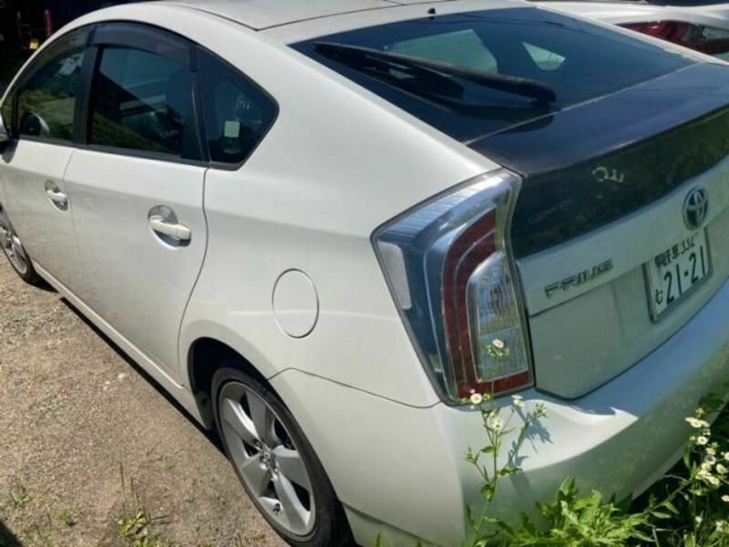 PRIUS-6