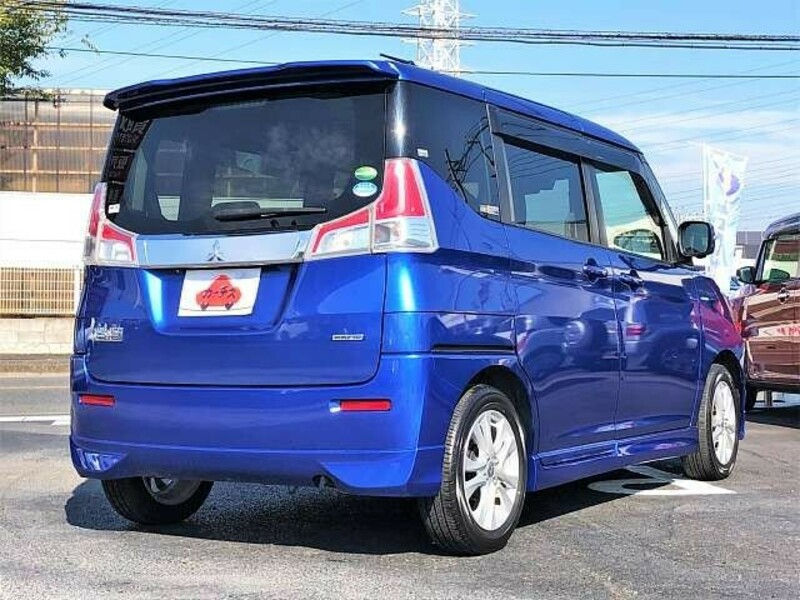 DELICA D2