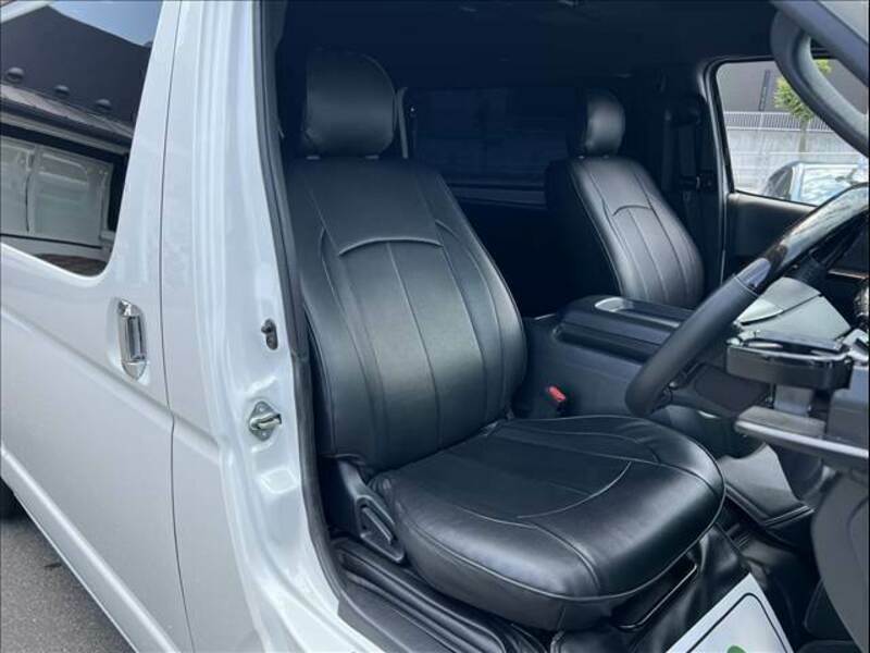 HIACE VAN-6