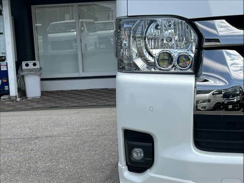 HIACE VAN-9