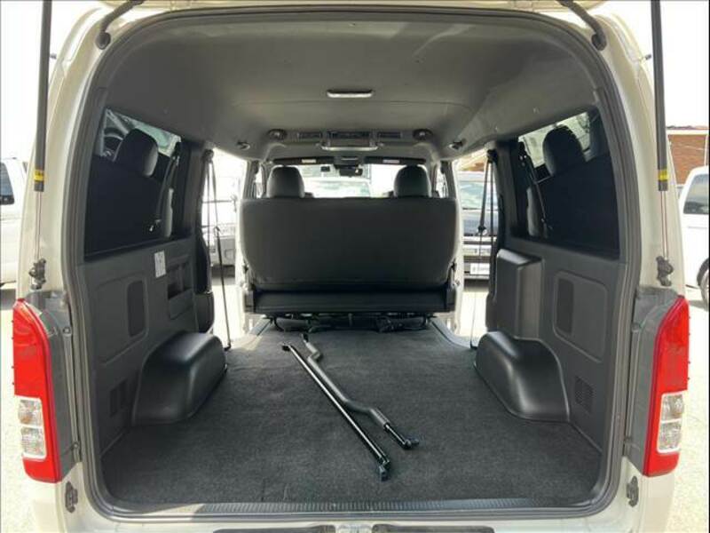 HIACE VAN-19