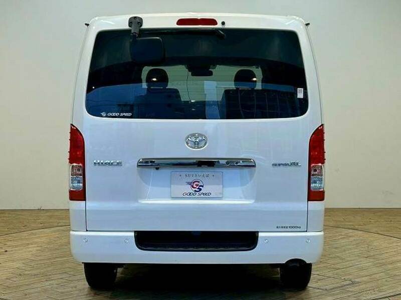 HIACE VAN-12