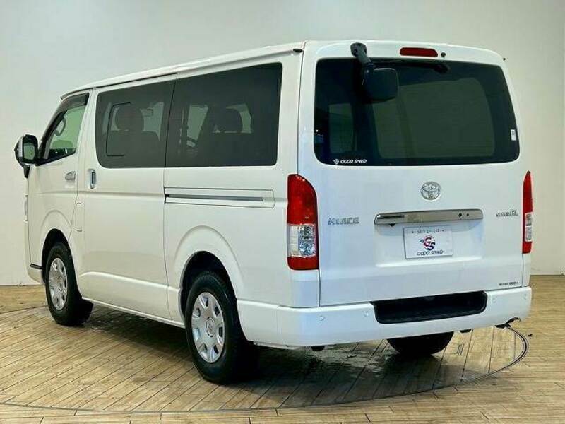 HIACE VAN-13