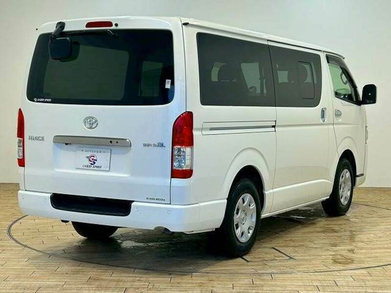 HIACE VAN-14