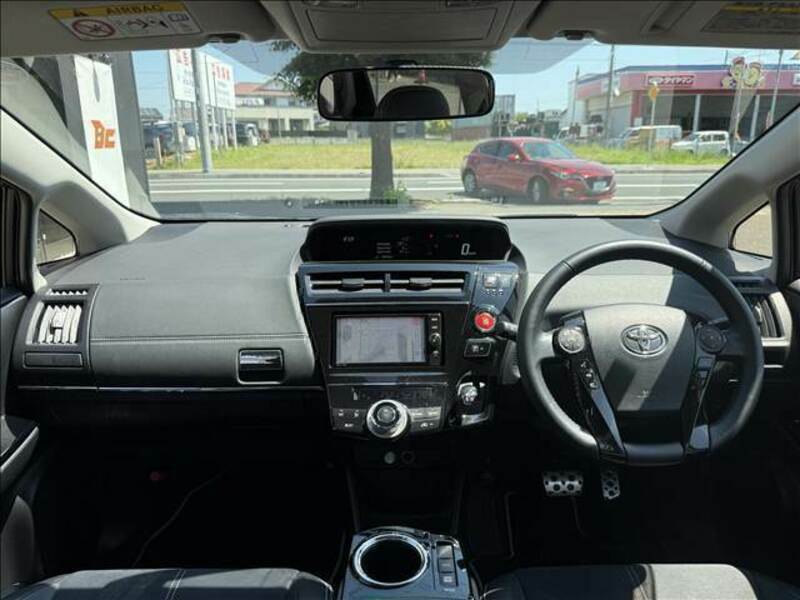 PRIUS ALPHA