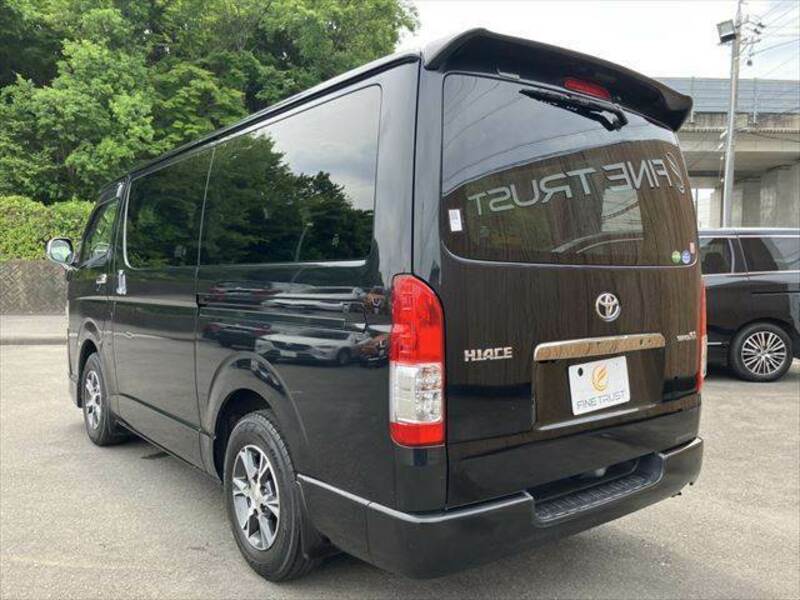 HIACE VAN