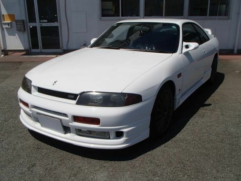 NISSAN SKYLINE