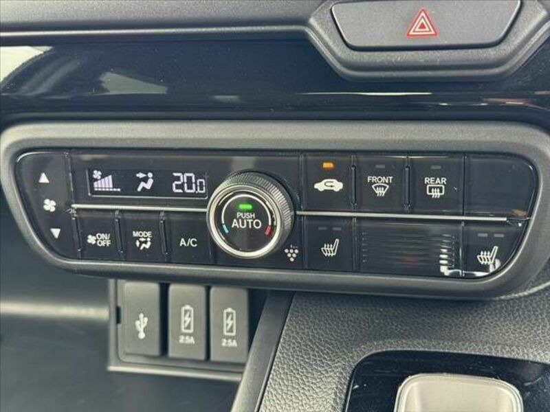 N BOX CUSTOM-27