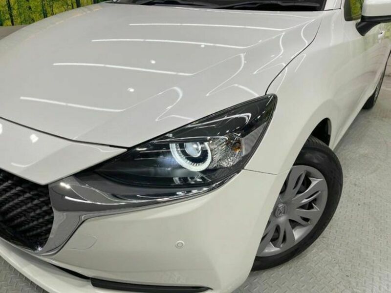 MAZDA2