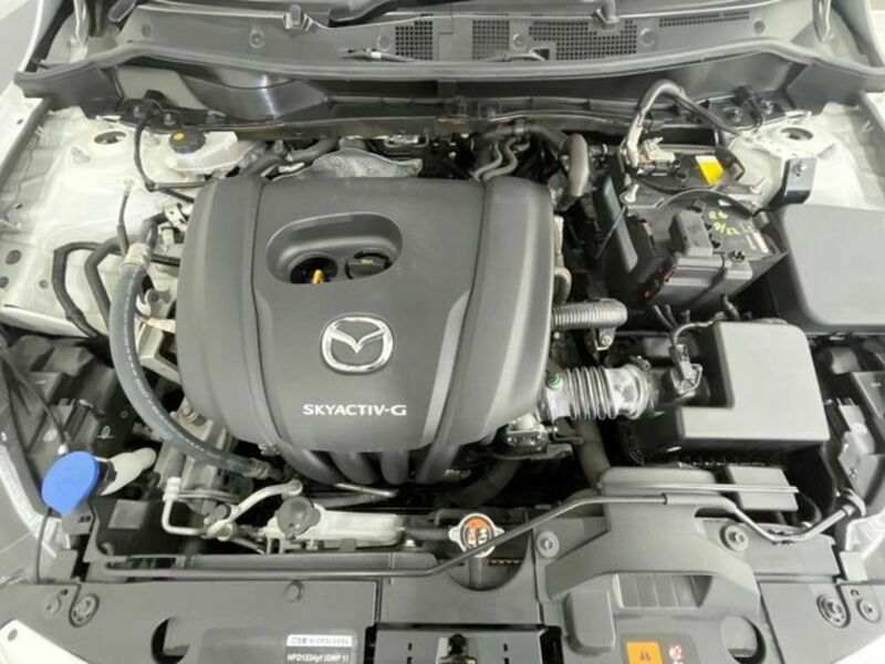 MAZDA2