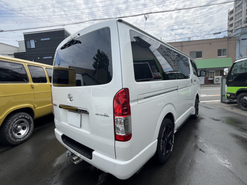 HIACE VAN-9