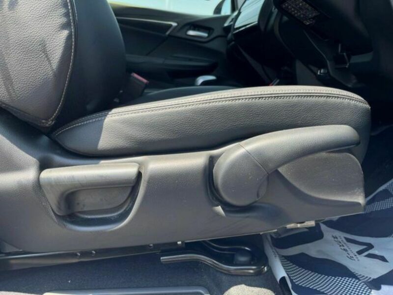 FIT HYBRID-6