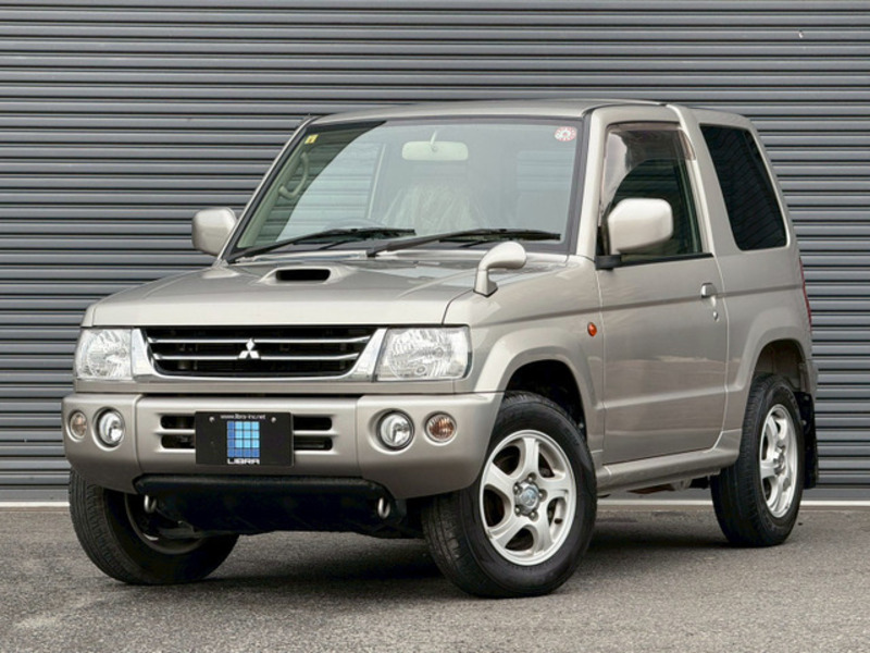 MITSUBISHI PAJERO MINI