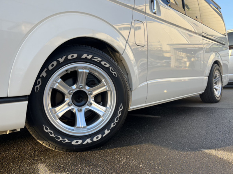 HIACE VAN