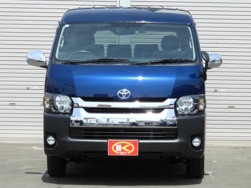 HIACE VAN