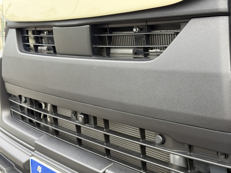 HIACE VAN-13