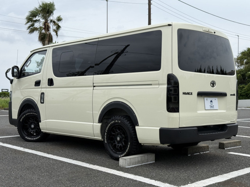 HIACE VAN