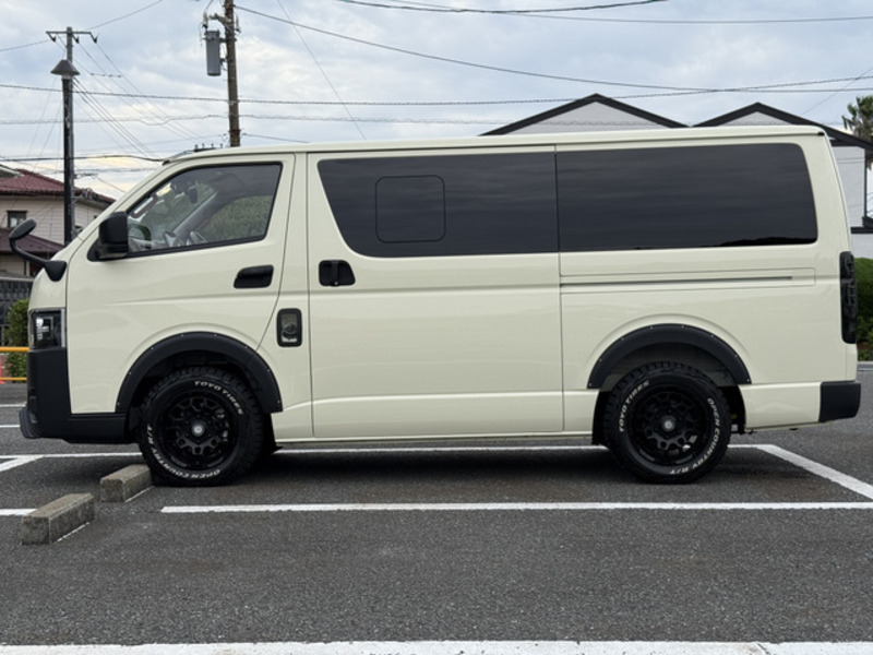 HIACE VAN-7