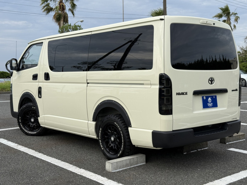 HIACE VAN-6