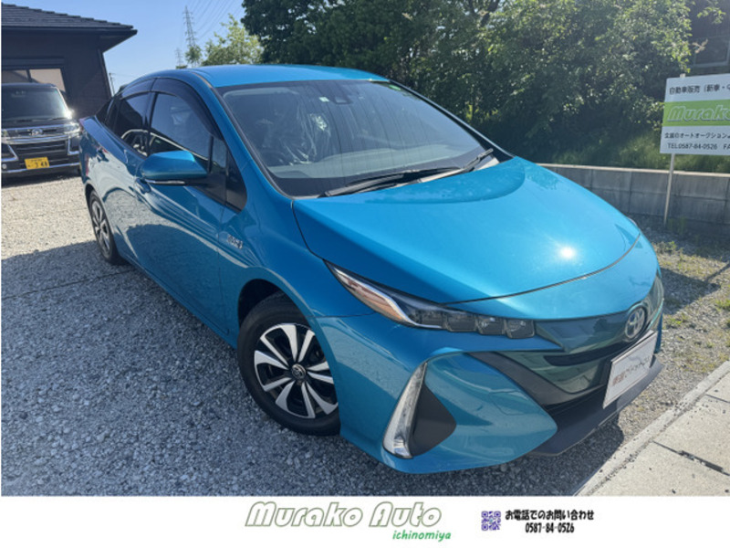 TOYOTA PRIUS PHV