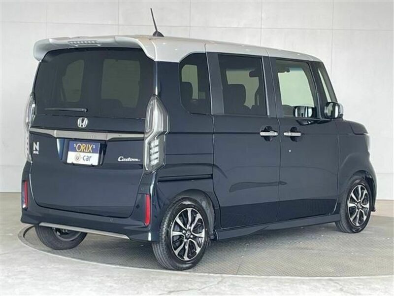 N BOX CUSTOM-1