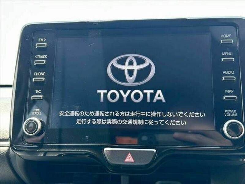 YARIS CROSS