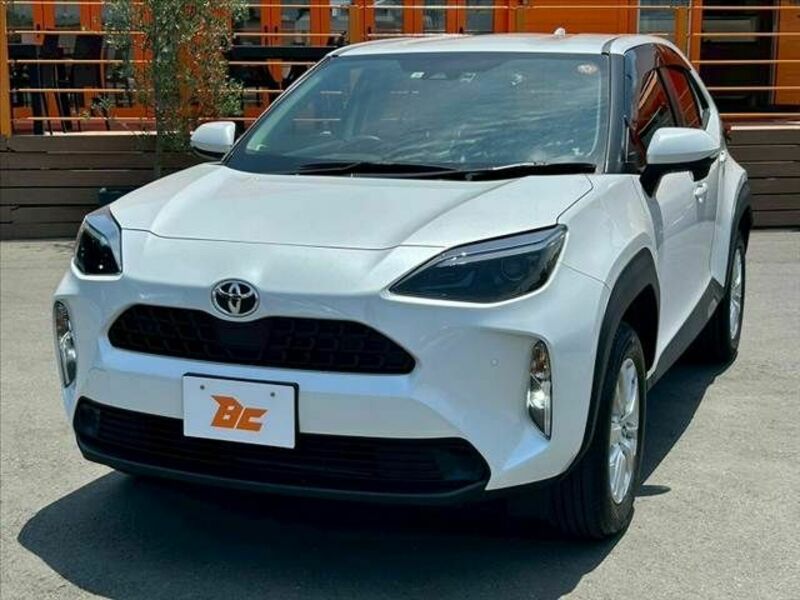 YARIS CROSS