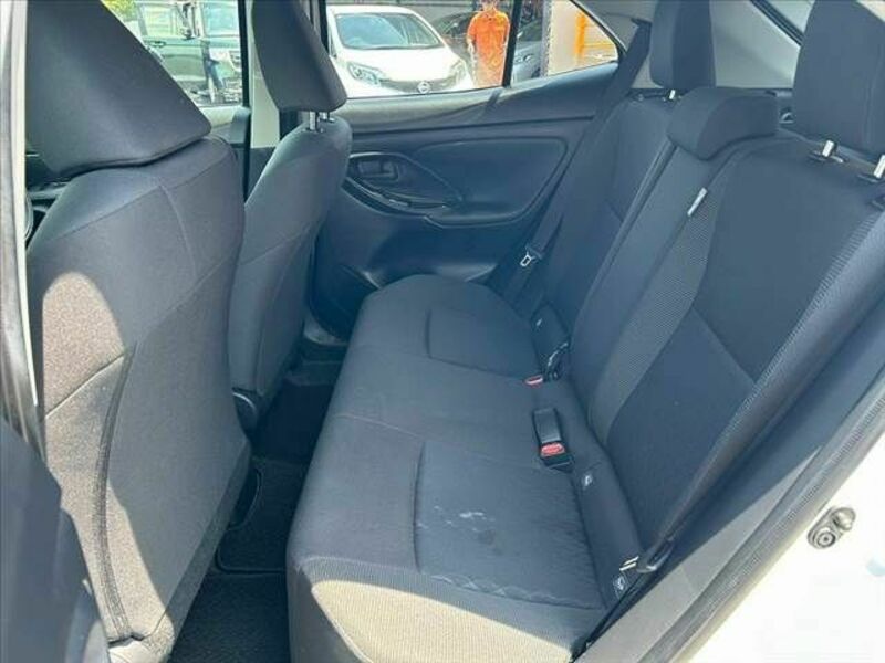 YARIS CROSS