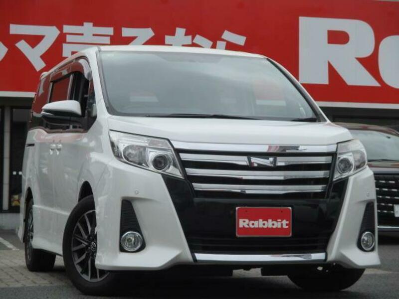TOYOTA NOAH