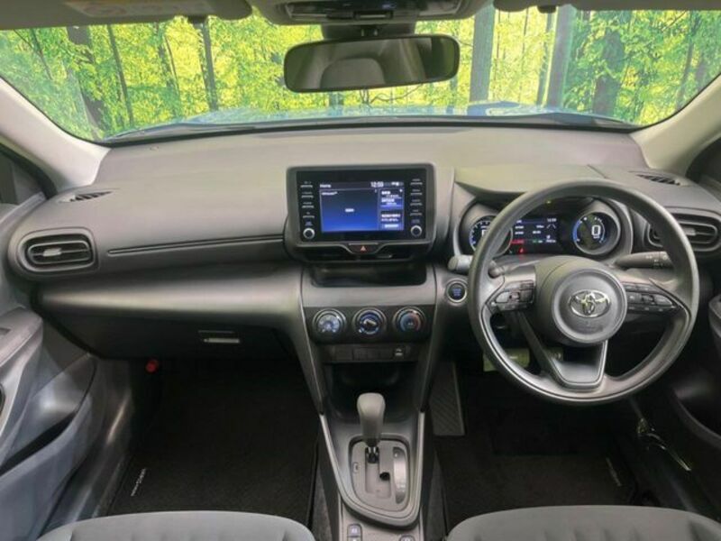 YARIS CROSS