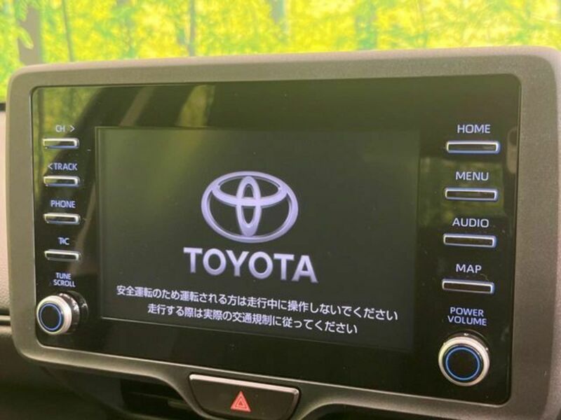 YARIS CROSS