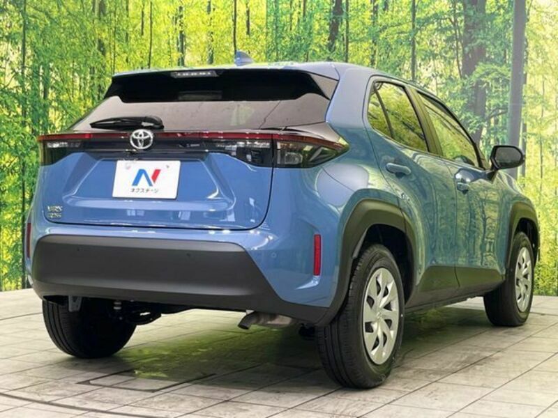 YARIS CROSS