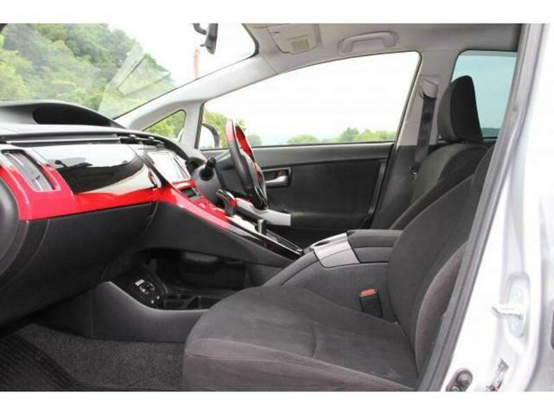PRIUS-5