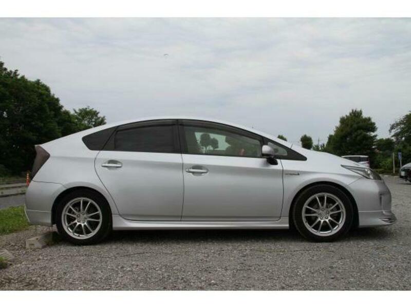 PRIUS-3