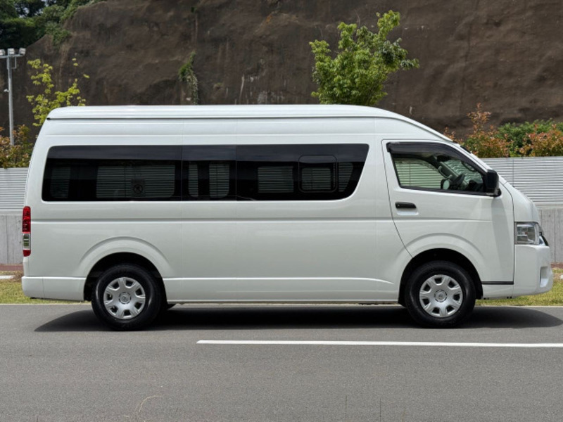 HIACE VAN-7