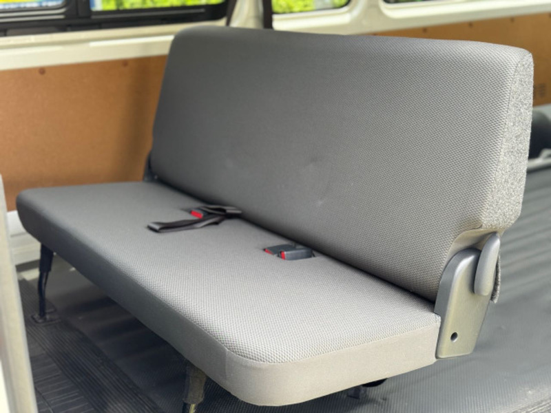 HIACE VAN-18