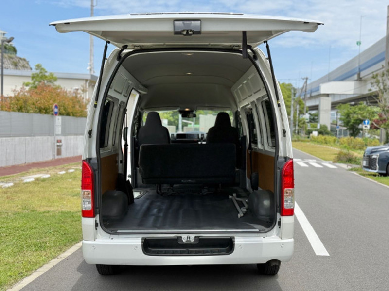 HIACE VAN-19