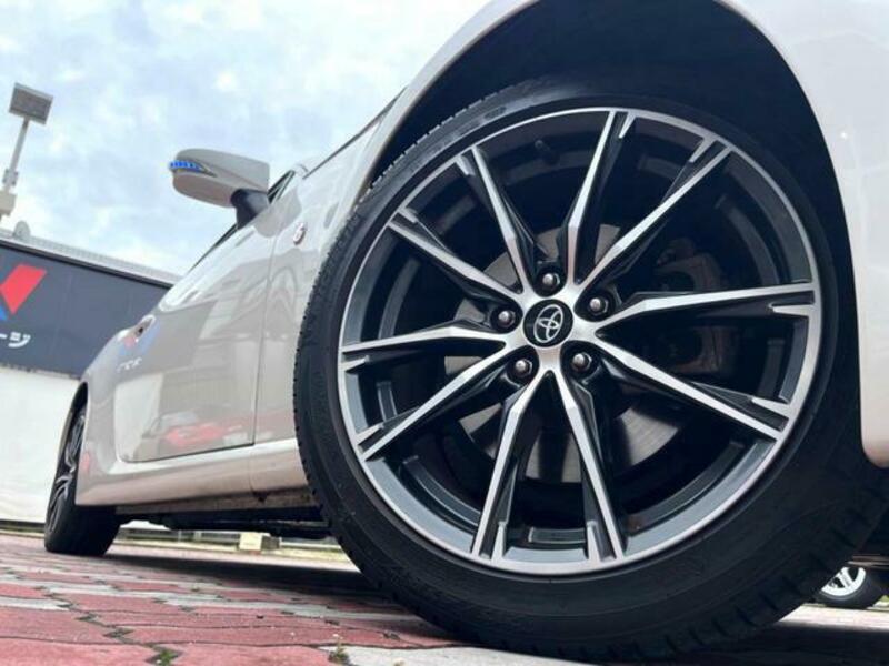 86
