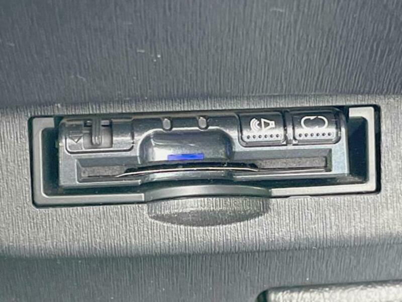 PRIUS-4