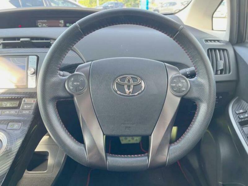 PRIUS-6