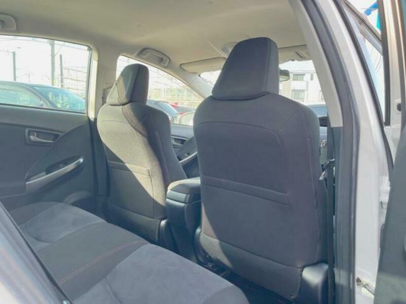 PRIUS-9
