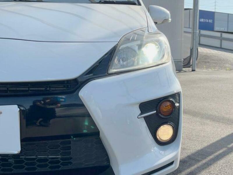 PRIUS-12