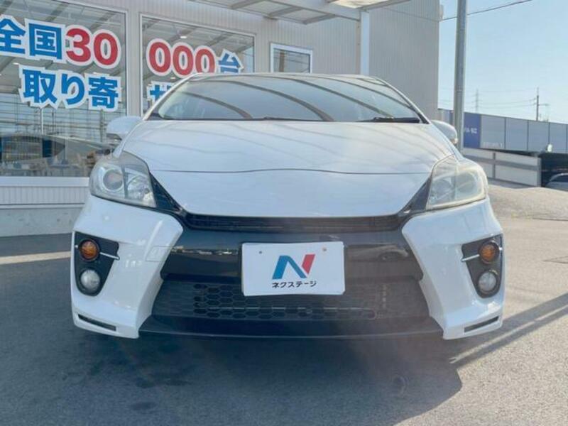 PRIUS-13