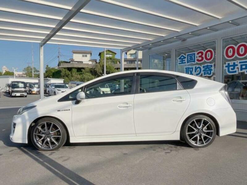 PRIUS-14