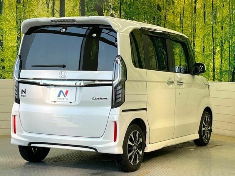 N BOX CUSTOM-16